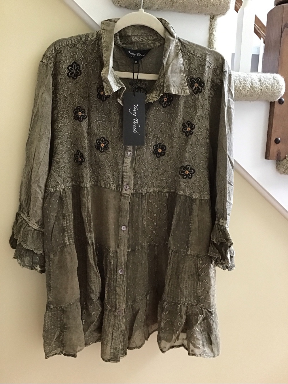 Young Threads NWT Olive tunic Top embroidered Button Front Small med